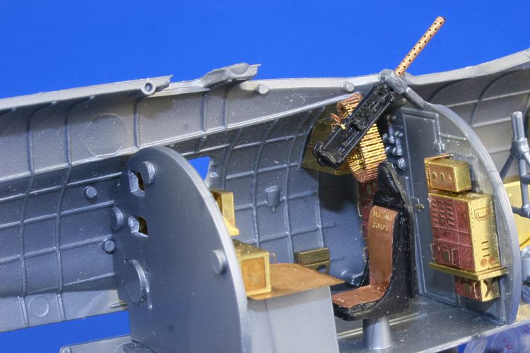 Boeing B-17G Flying Fortress mid section interior PRE-PAINTED IN COLOUR! (designed to be used with Monogram and Revell kits)