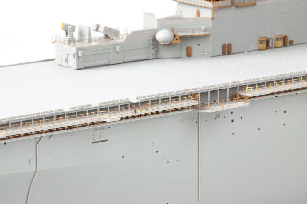 USS Wasp LHD-1 part 4 1/350 (designed to be used with Trumpeter kits)
