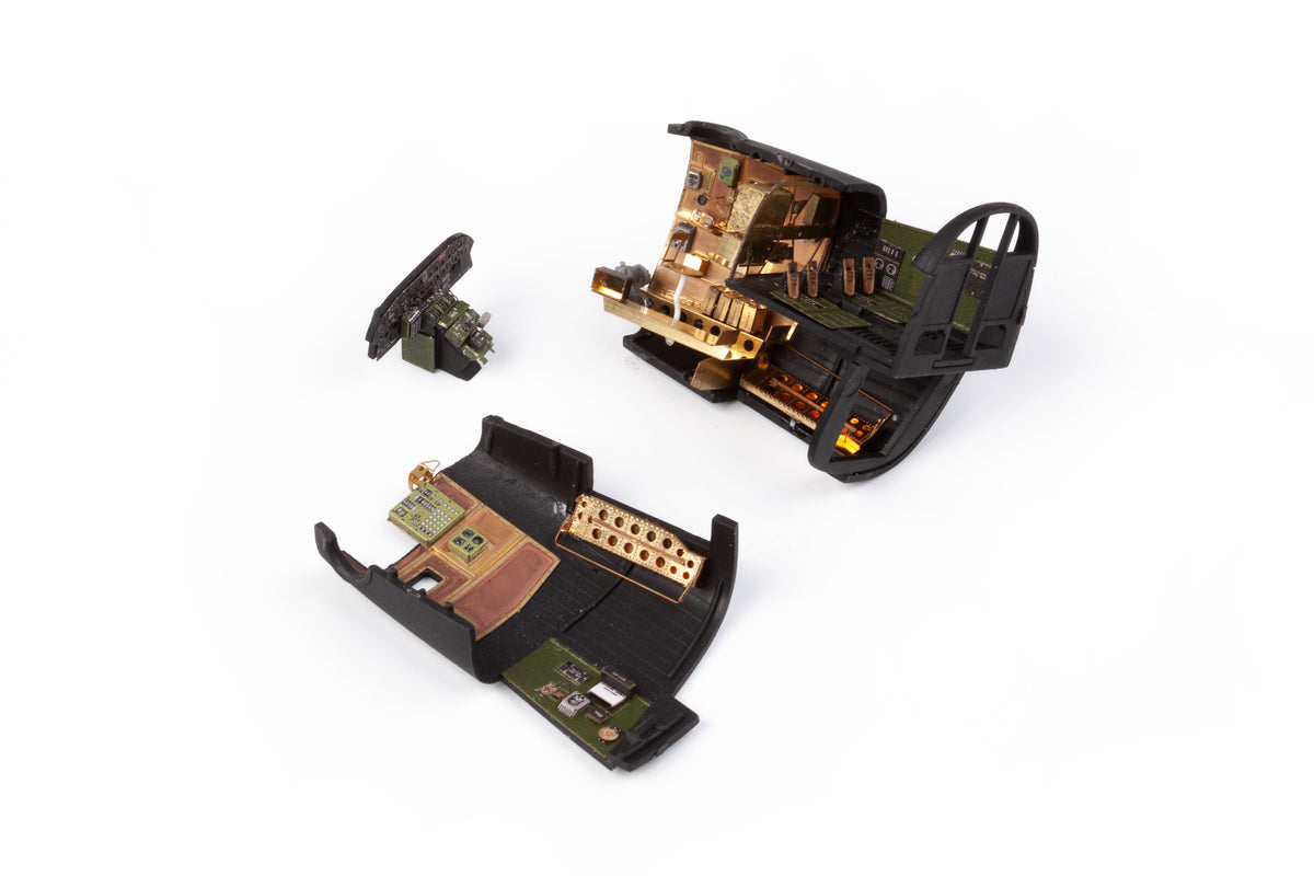 Consolidated B-24D Liberator cockpit & engines 1/72 (designed to be used with Airfix kits)