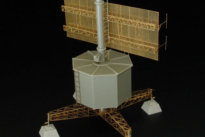 FREYA-LZ A (FuMG-401) German radar resin/PE construction kit of german ground radar station
