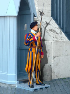 ICM Vatican Swiss Guard 1:16 Figure