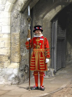 ICM Yeoman Warder “Beefeater†1:16 Figure