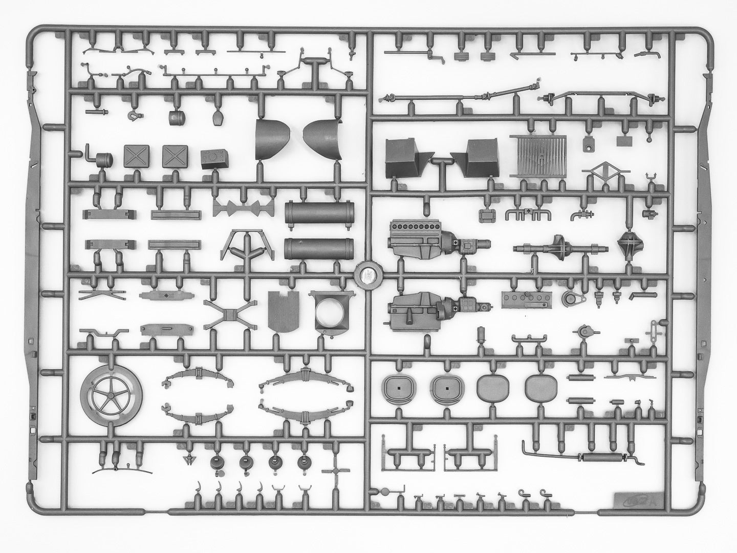 ICM AHN 'Gulaschkanone' with cooks