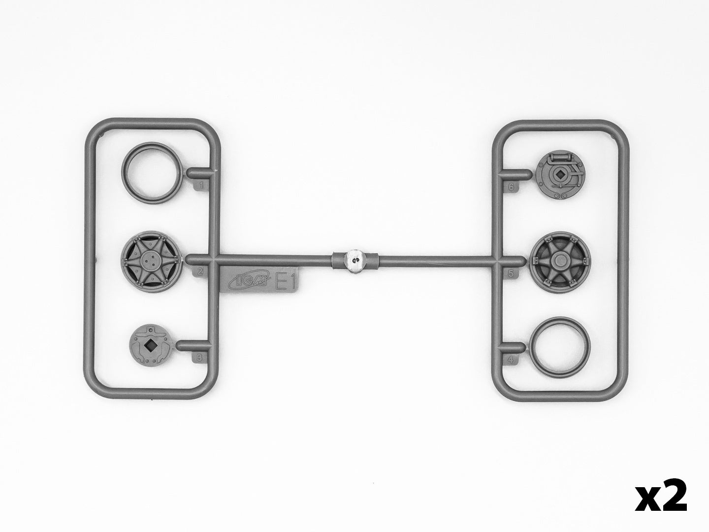 ICM AHN 'Gulaschkanone' with cooks