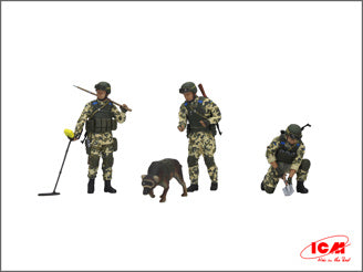 ICM "To Be Ahead, To Save The Life" Sappers of the Armed Forces of Ukraine (3 Figures & Dog)
