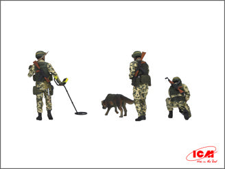 ICM "To Be Ahead, To Save The Life" Sappers of the Armed Forces of Ukraine (3 Figures & Dog)
