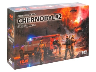 Chernobyl #2 Fire Fighters (AC-40-137A Fire Truck, 4 Figures & Diorama Base with Background)
