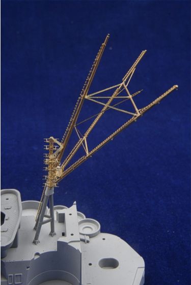 Close-up of the IJN Yamato model detailing set with intricate brass mast and rigging details, perfect for scale model enthusiasts.