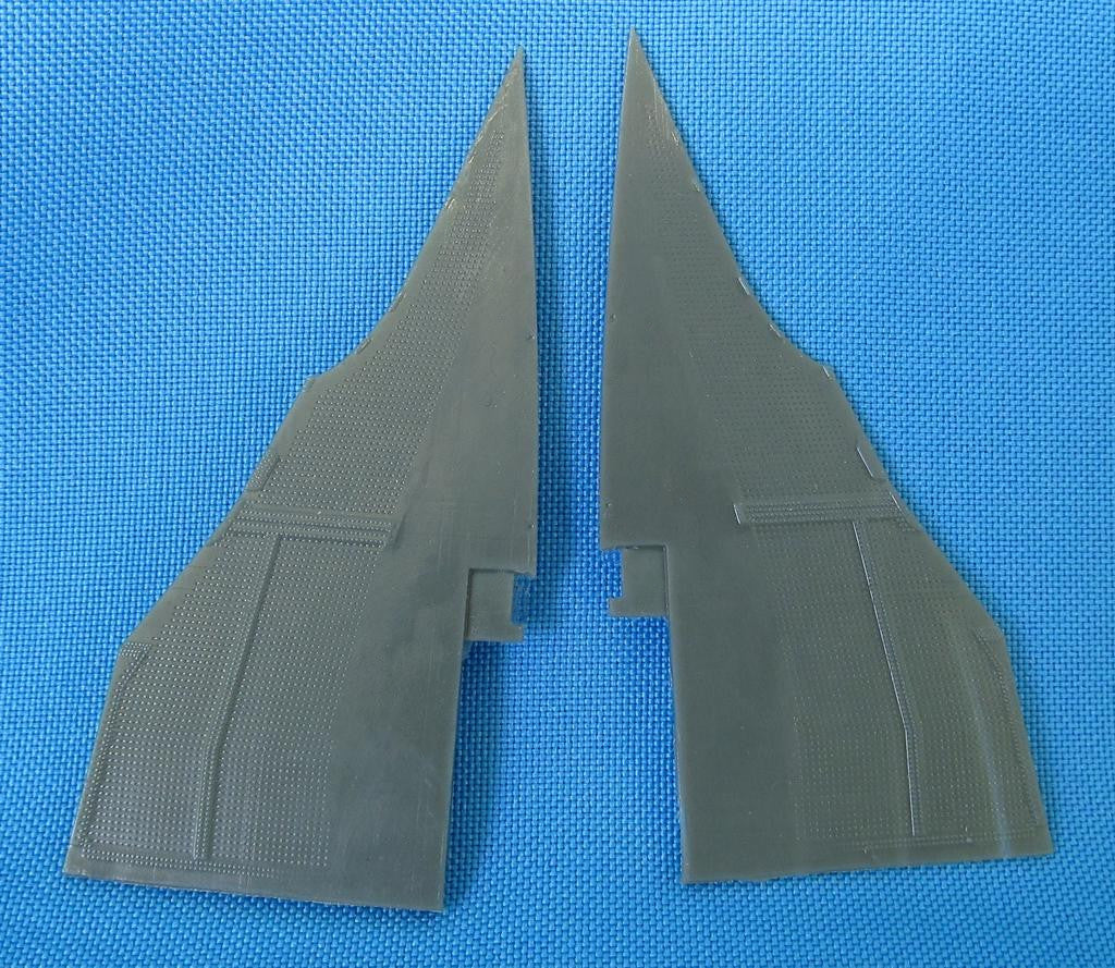 Mikoyan MiG-25RBT/MiG-25RB/MiG-25PD/MiG-25RBF air intakes (designed to be used with ICM UA UK kits)