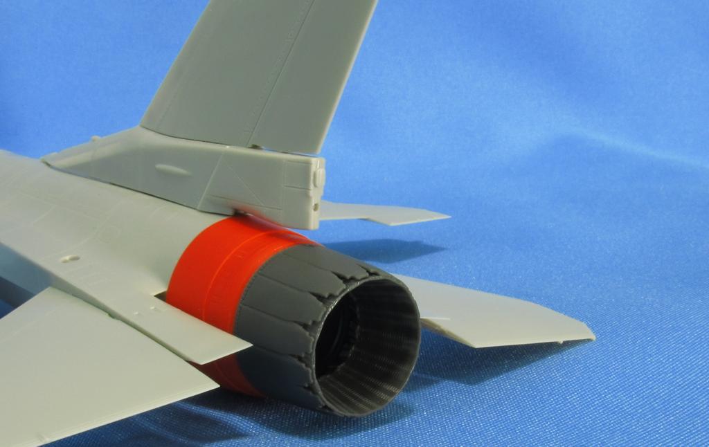 Lockheed-Martin F-16C Jet nozzle for engine F100-PW (designed to be used with Tamiya kits)