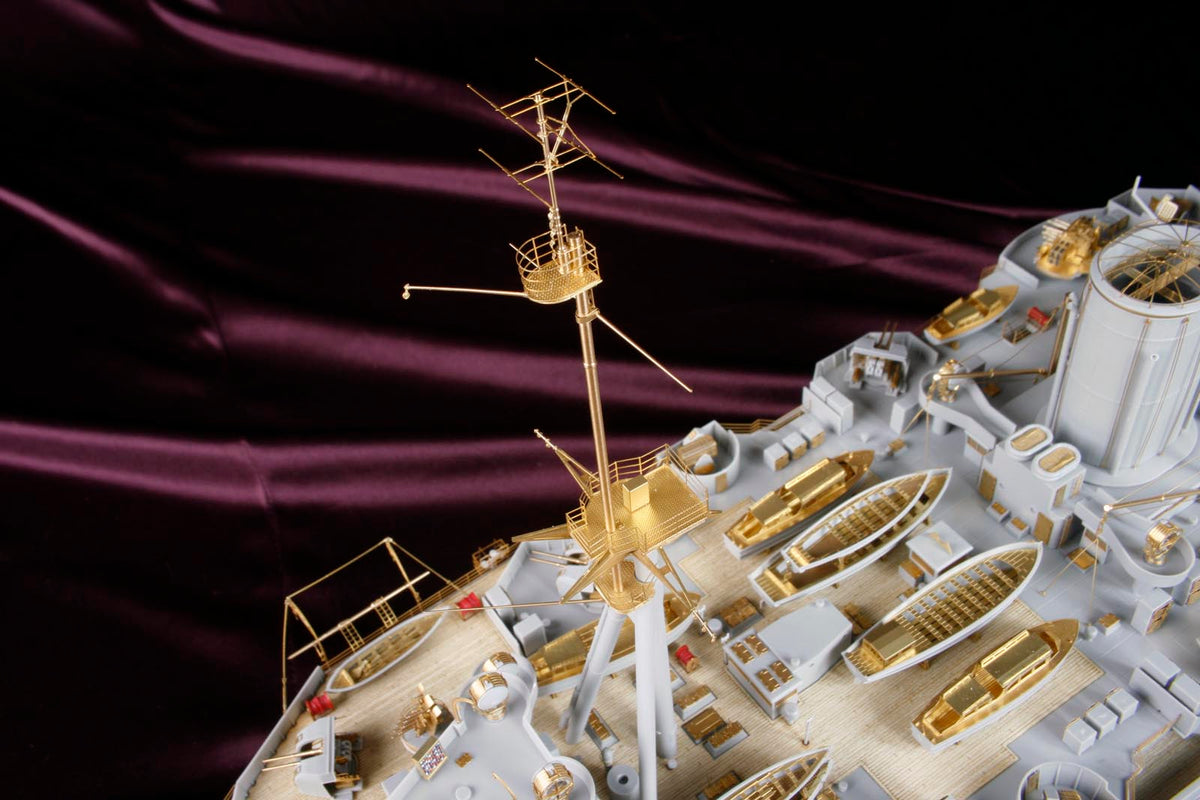 H.M.S. HOOD MAST & RADAR SET (designed to be used with Trumpeter kits)