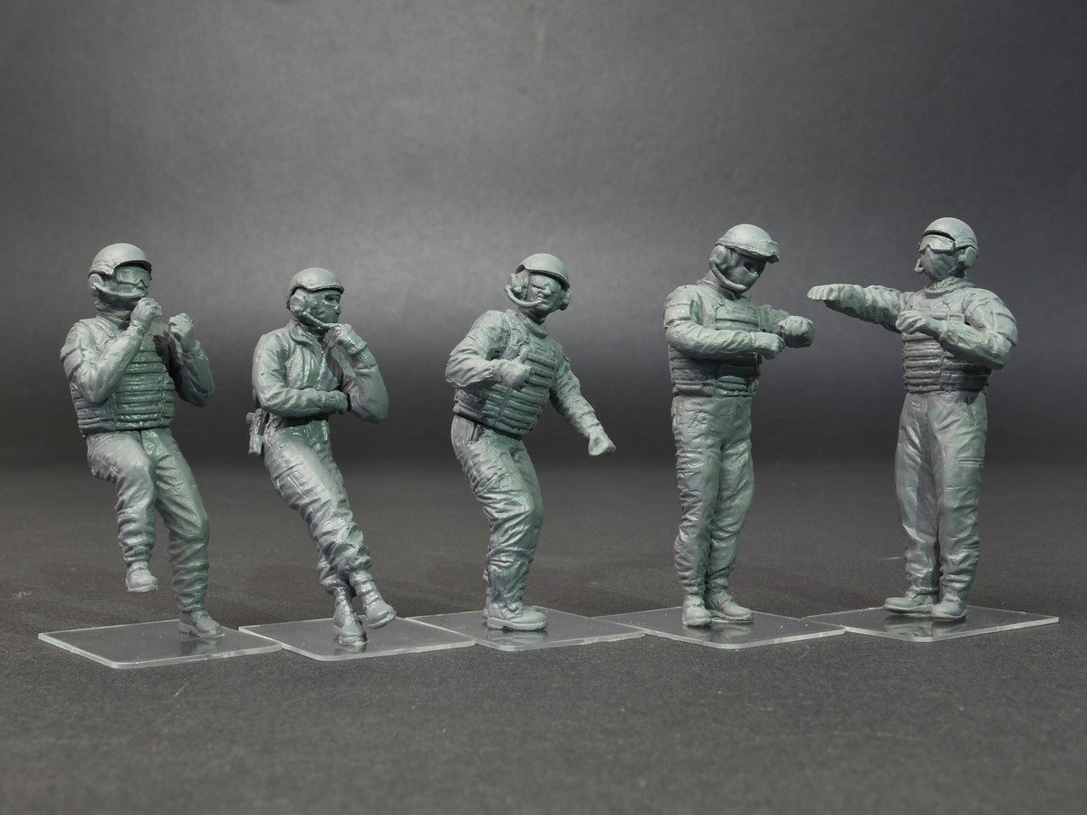 Modern U.S.Tank Crew
