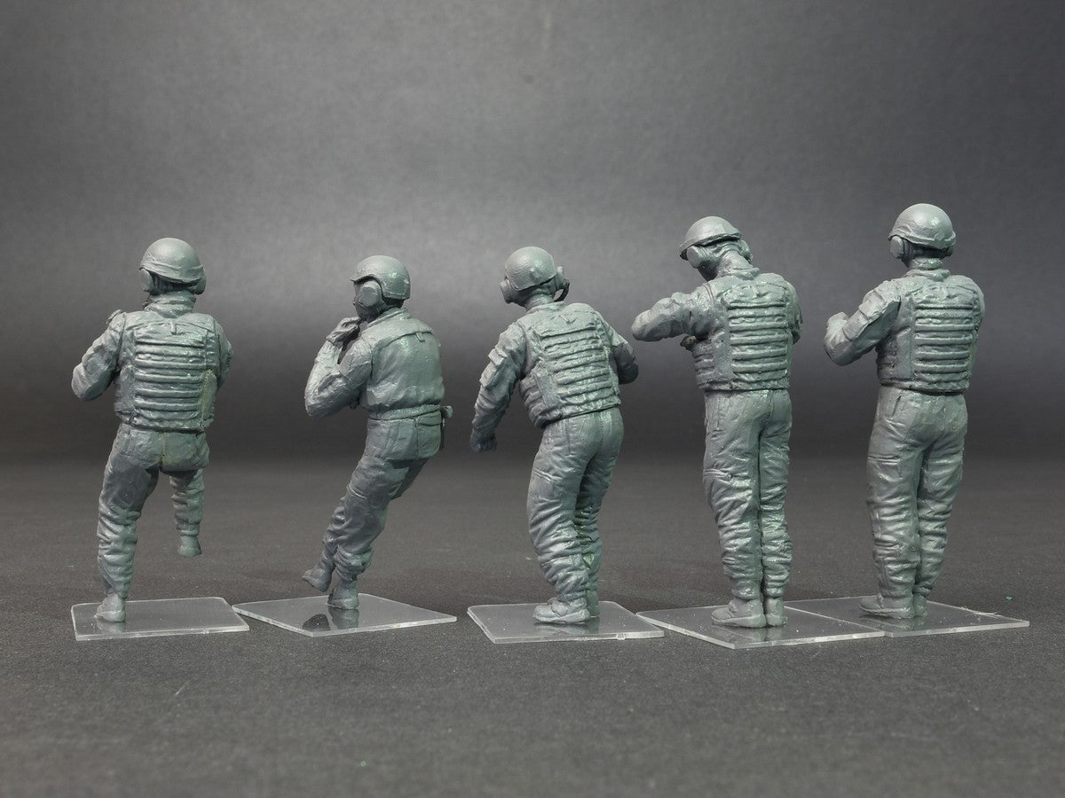 Modern U.S.Tank Crew