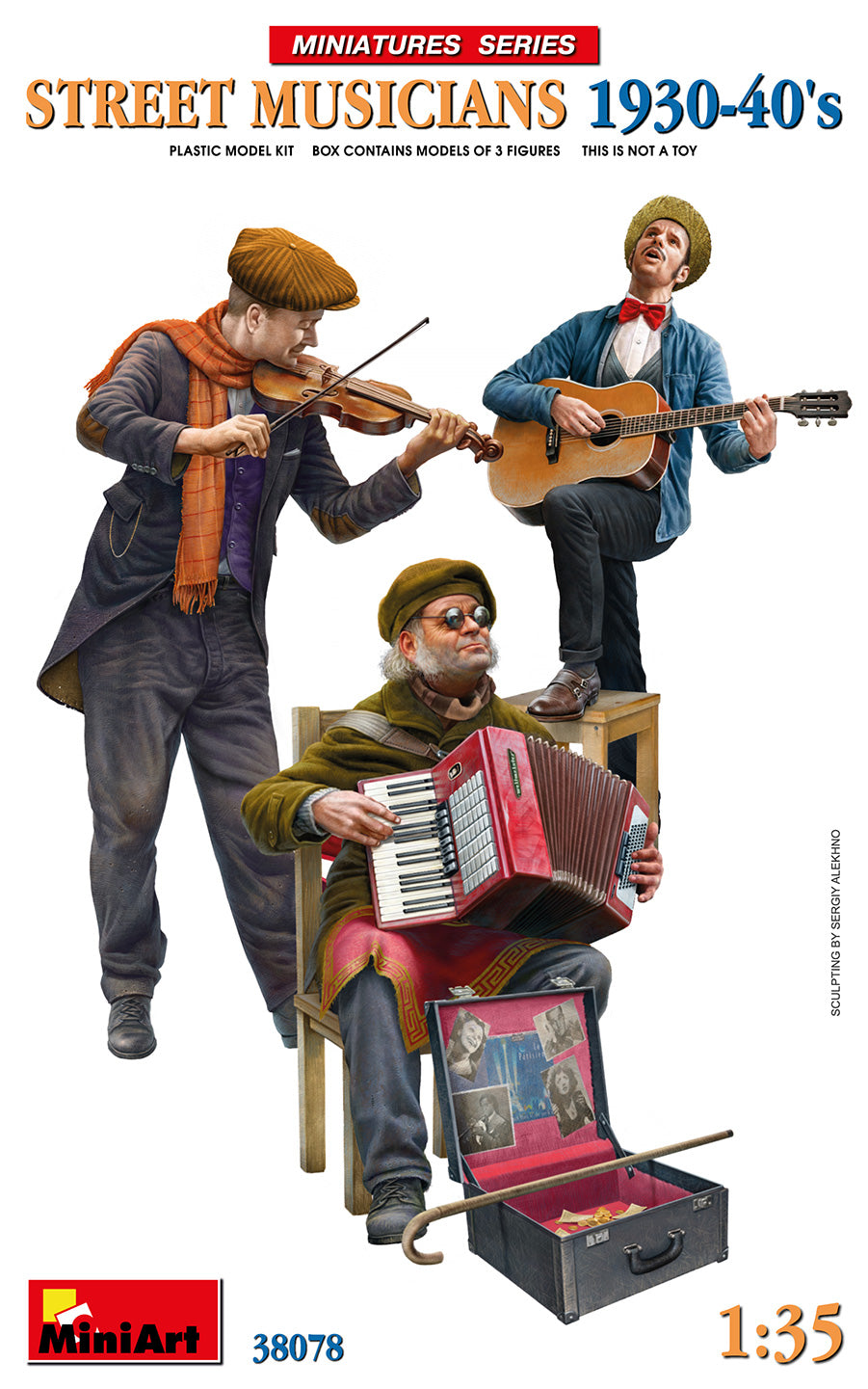 STREET MUSICIANS 1930-40'sKit contains models of 3 figures with musical instruments