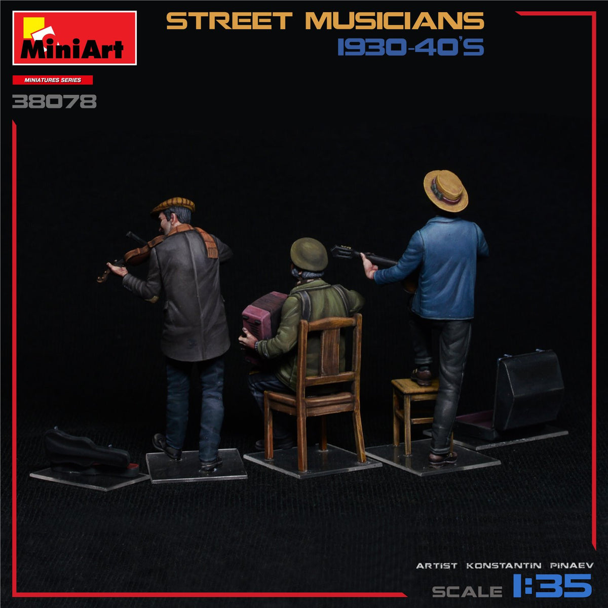 STREET MUSICIANS 1930-40'sKit contains models of 3 figures with musical instruments