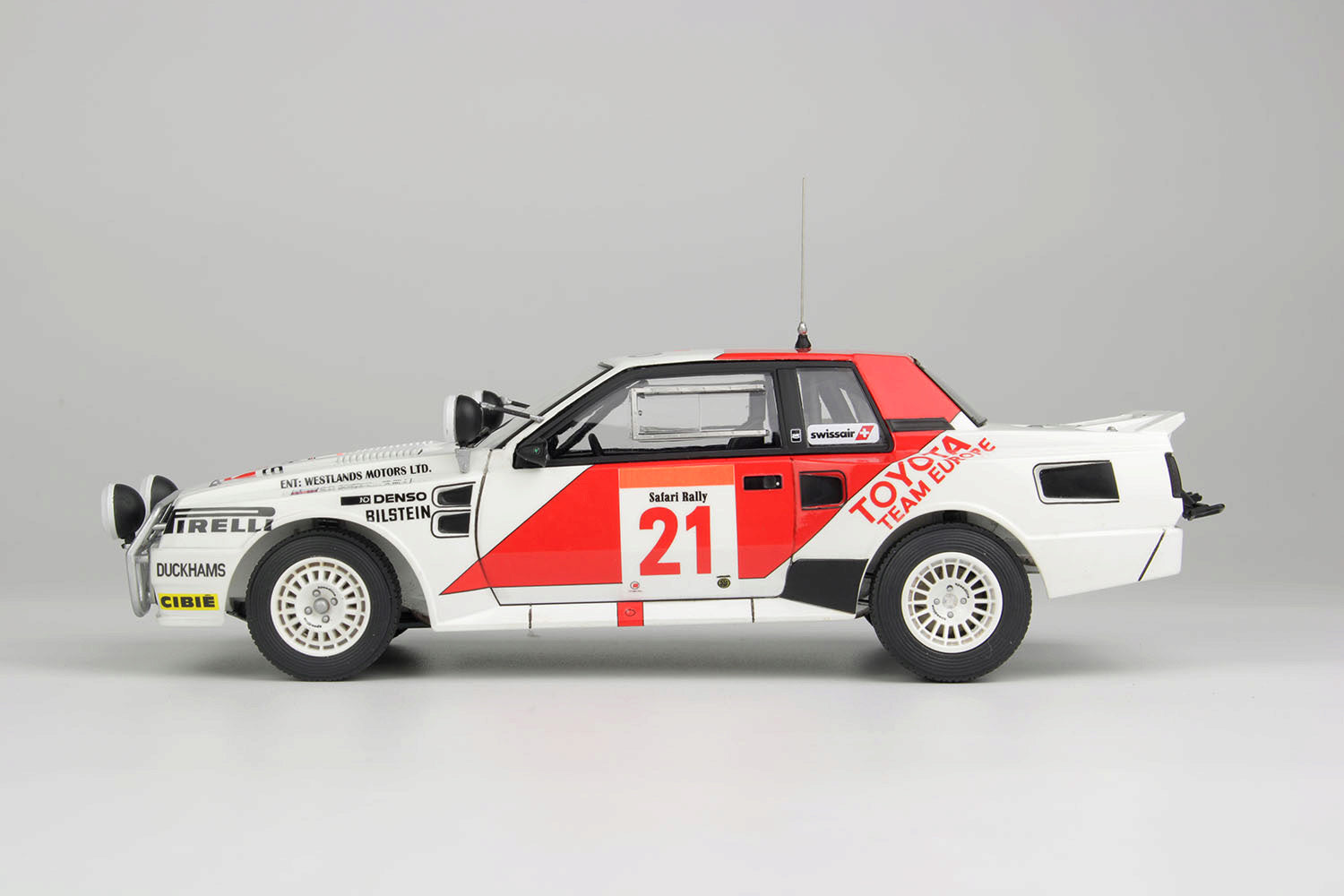 Nunu 1/24 Toyota Celica Ta64 1985 Safari Rally Winner Nu24038