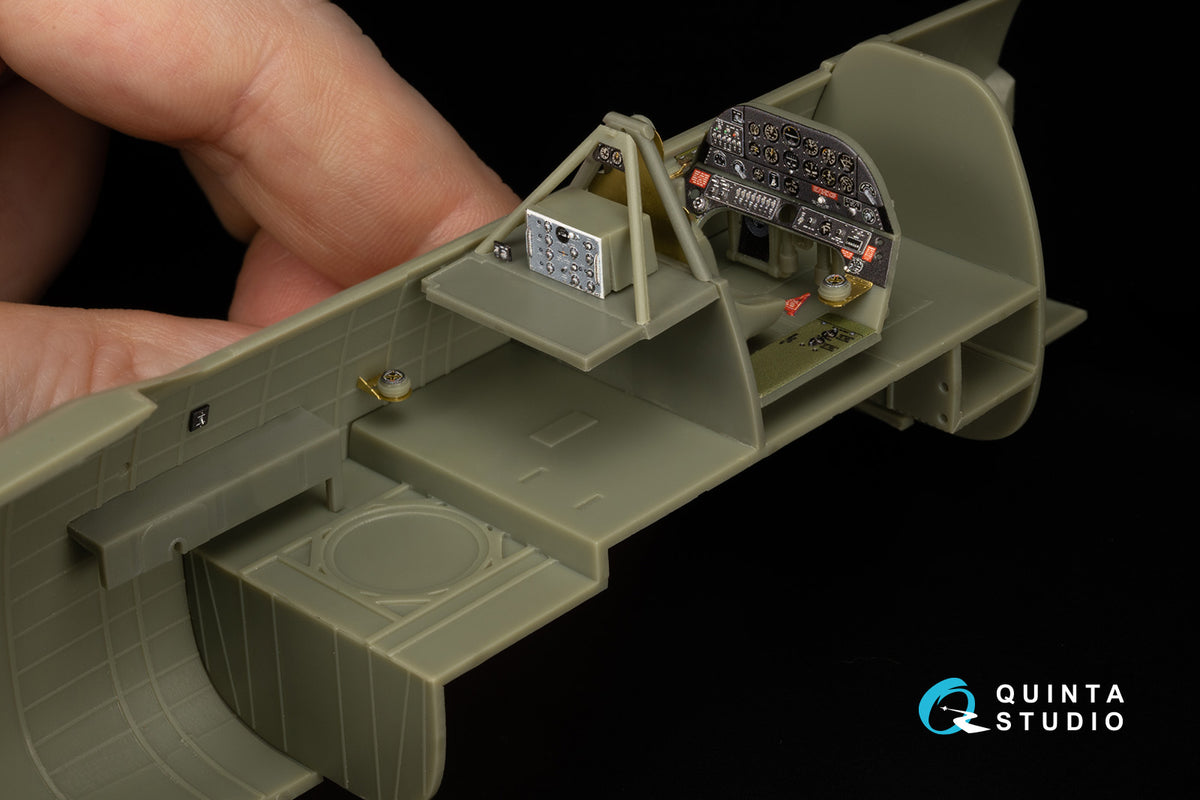 Vultee Mk.II Vengeance 3D-Printed & coloured Interior on decal paper (designed to be used with Dora Wings kits) (Small version)