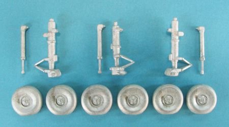 SA 330 Puma replacement Metal Landing Gear (designed to be used with Matchbox and Revell kits) (Set has accurate wheels with weighted tires/tyres and greater detail in the replacement Metal Landing Gear).