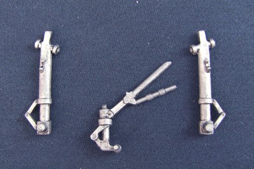 BAC/EE Canberra replacement Metal Landing Gear (designed to be used with Airfix kits)