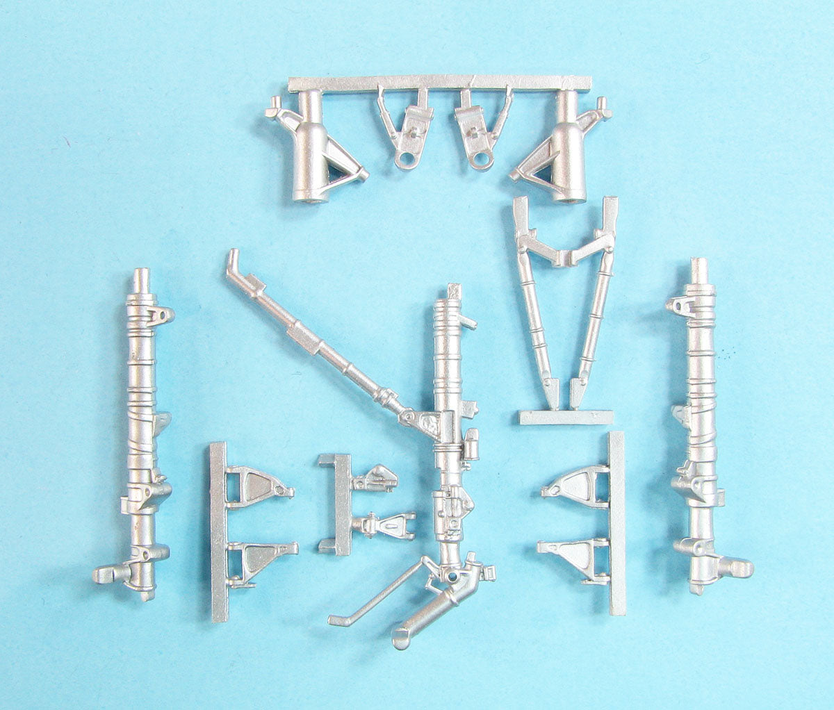 Sukhoi Su-35S Flanker E replacement Metal Landing Gear (designed to be used with Great Wall Hobby kits)