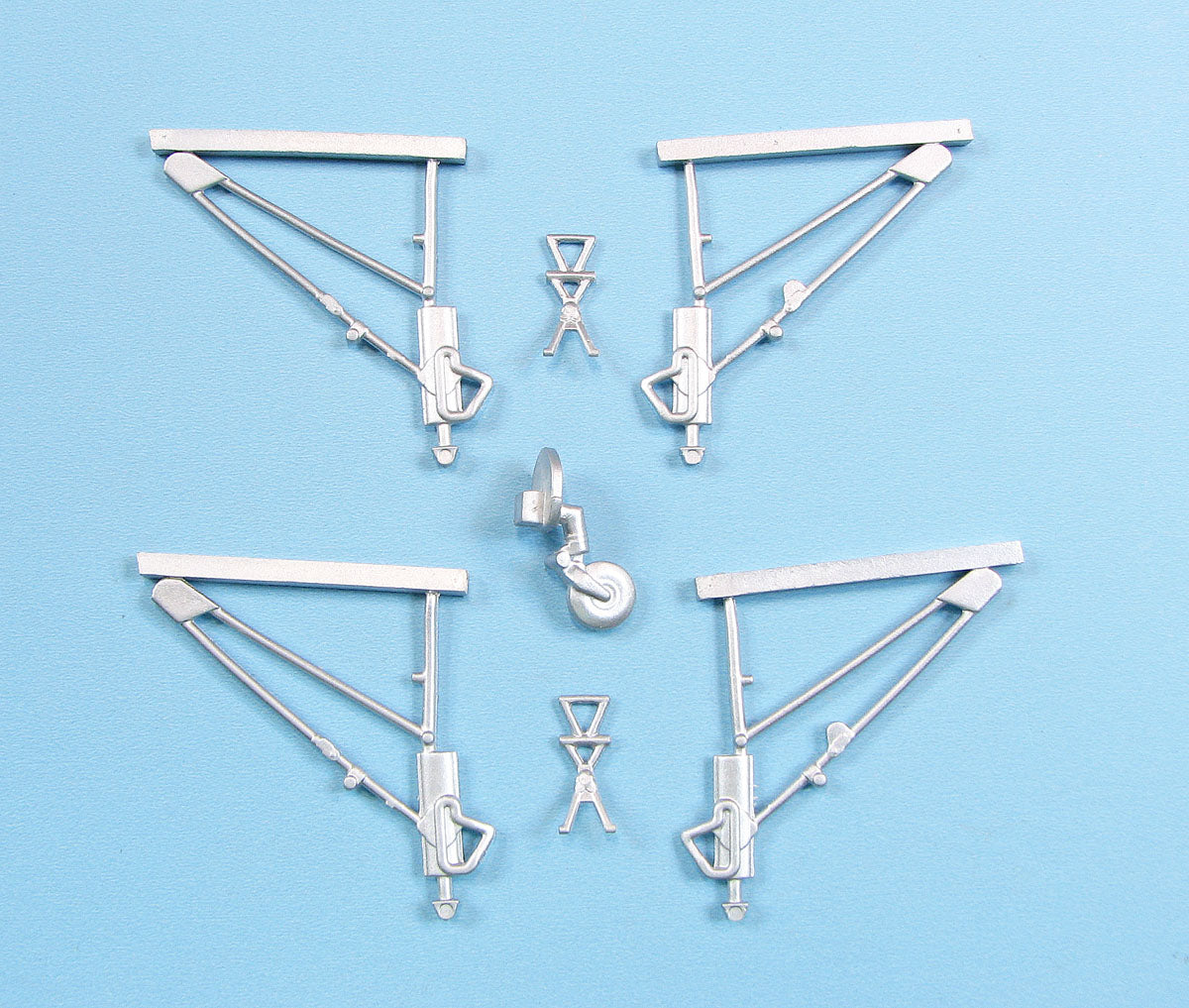 de Havilland Mosquito PR.XVI replacement Metal Landing Gear (designed to be used with Airfix kits)