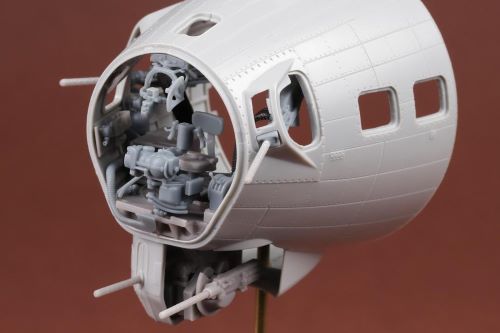 Boeing B-17G Flying Fortress Bombardier position & Chin turret upgrade (designed to be used with Hong Kong Models kits) Please see SBSRF4802 for a more detailed set including brass and (3D-Printed) instruments