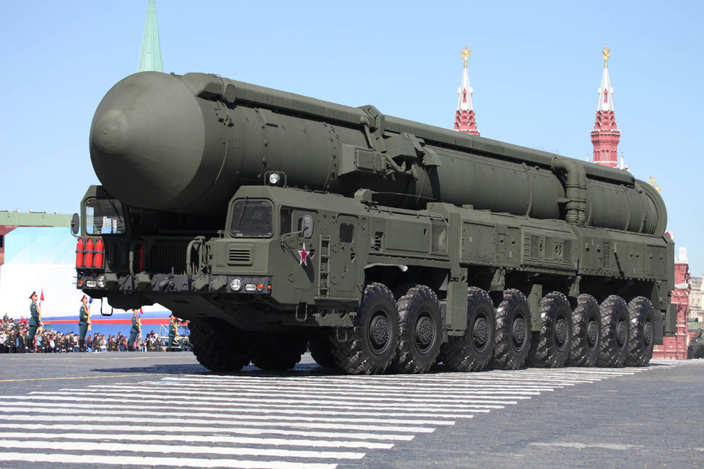 Trumpeter 1:35 - 15U175 TEL of RS-12M1 Topol-M ICBM