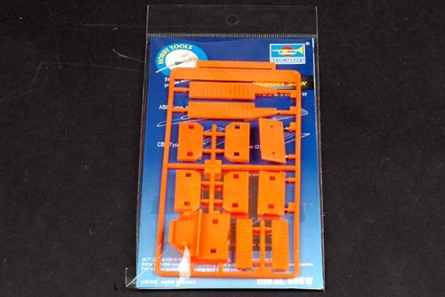 Trumpeter Tools - Model Saw