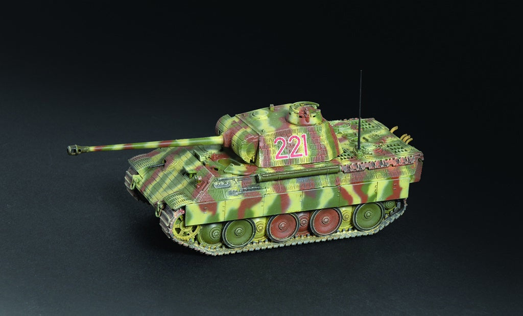Italeri 1/56 Sd.Kfz.171 Panther Ausf A W15752