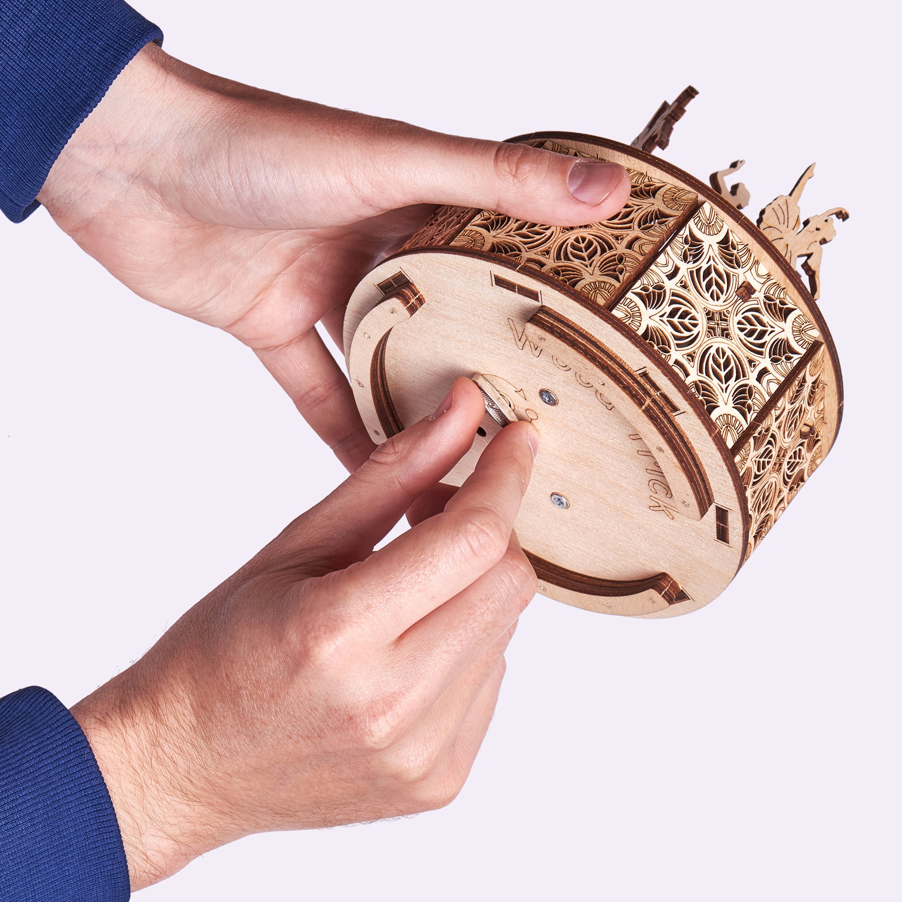 Dancing Ballerinas ( music box)