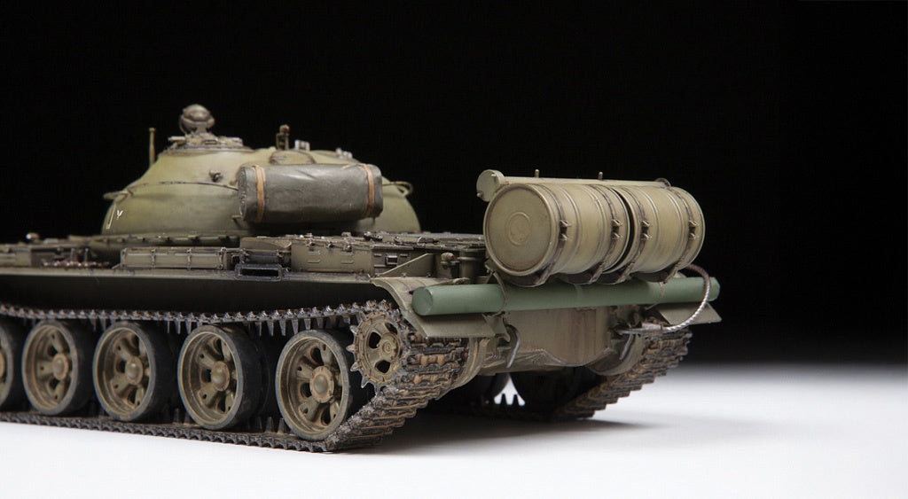 Zvezda T-62 Soviet Main Battle Tank Z3622