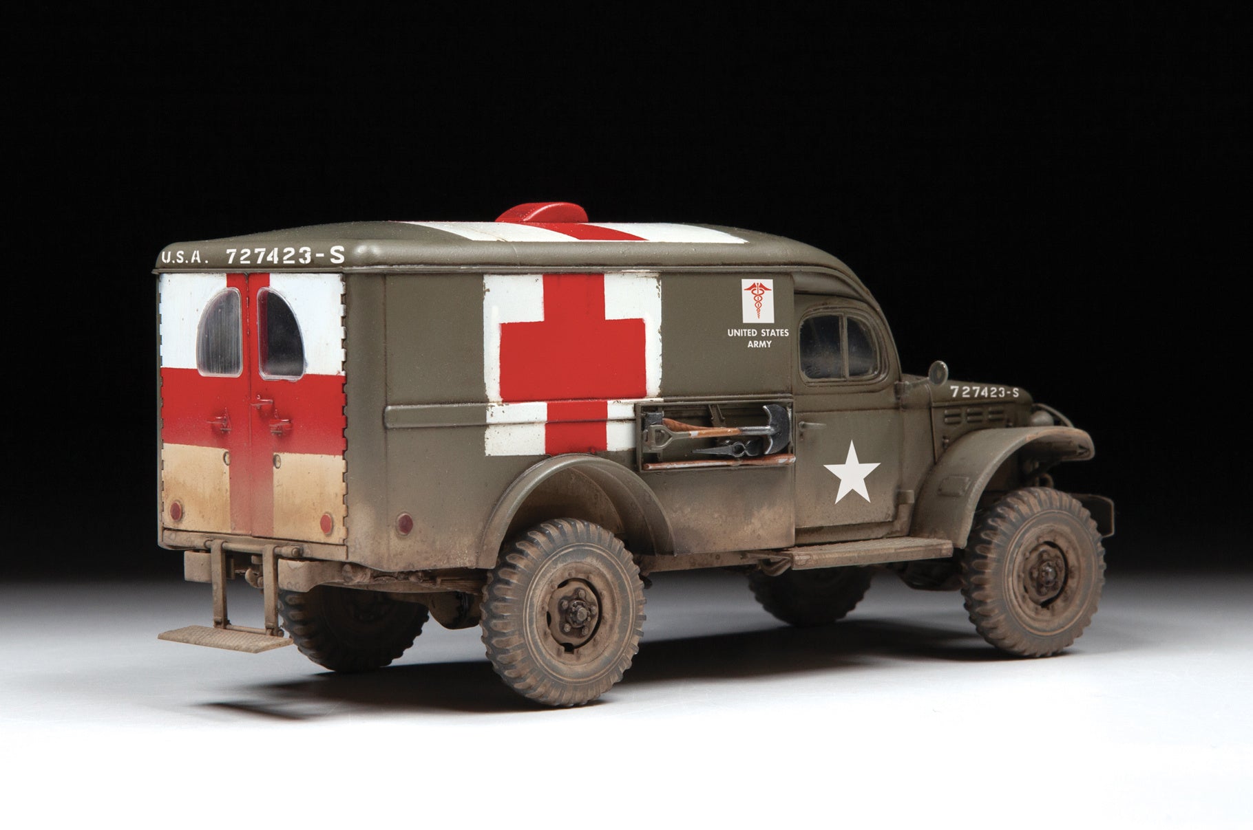 Zvezda Dodge Wc-54 Ambulance