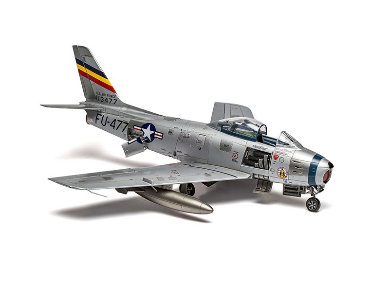 Airfix US North American F-86F Sabre (1:48 Scale) A08111