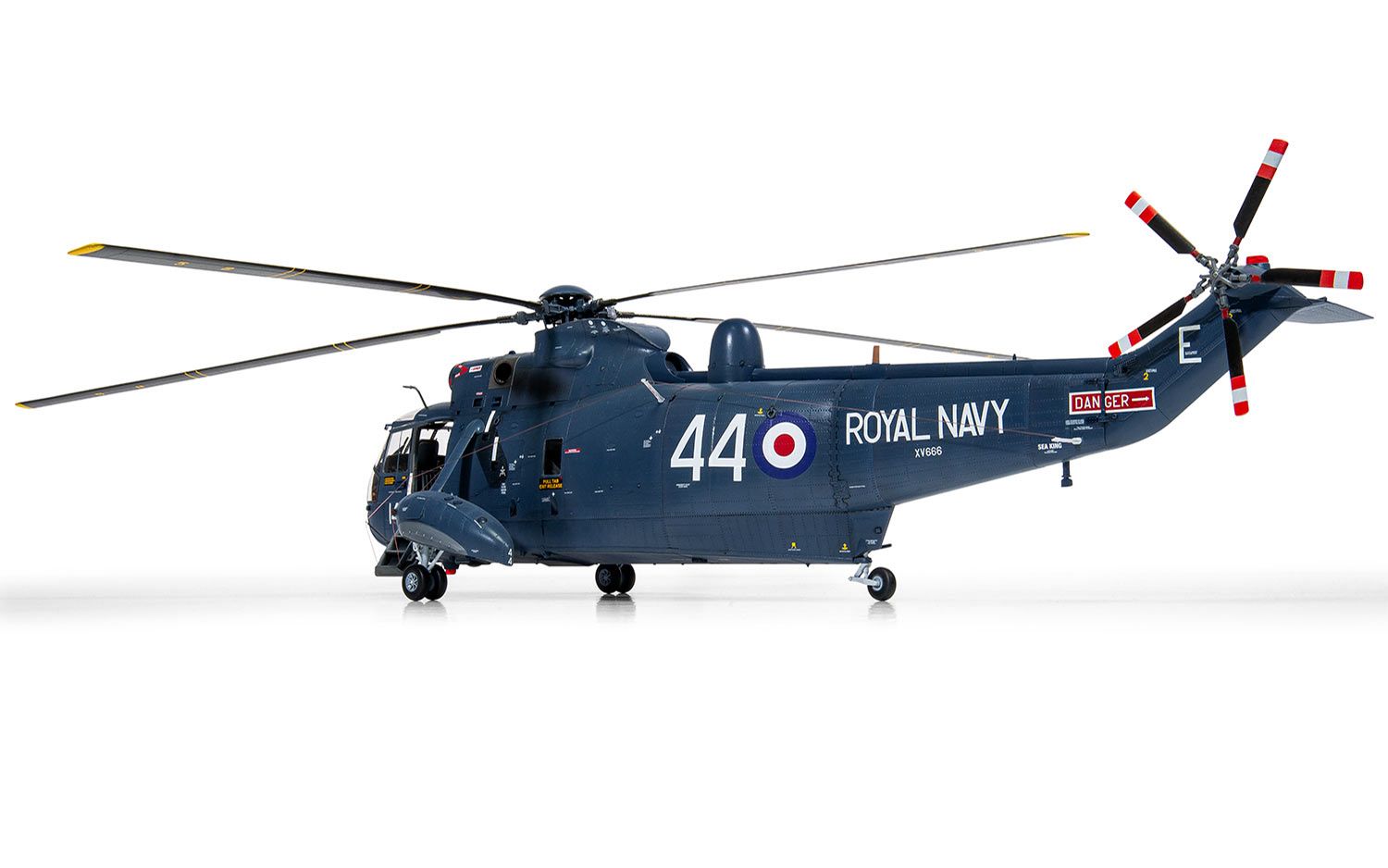 Airfix 1/48 Westland Sea King Has.1 / Has.5 / Hu.5 A11006