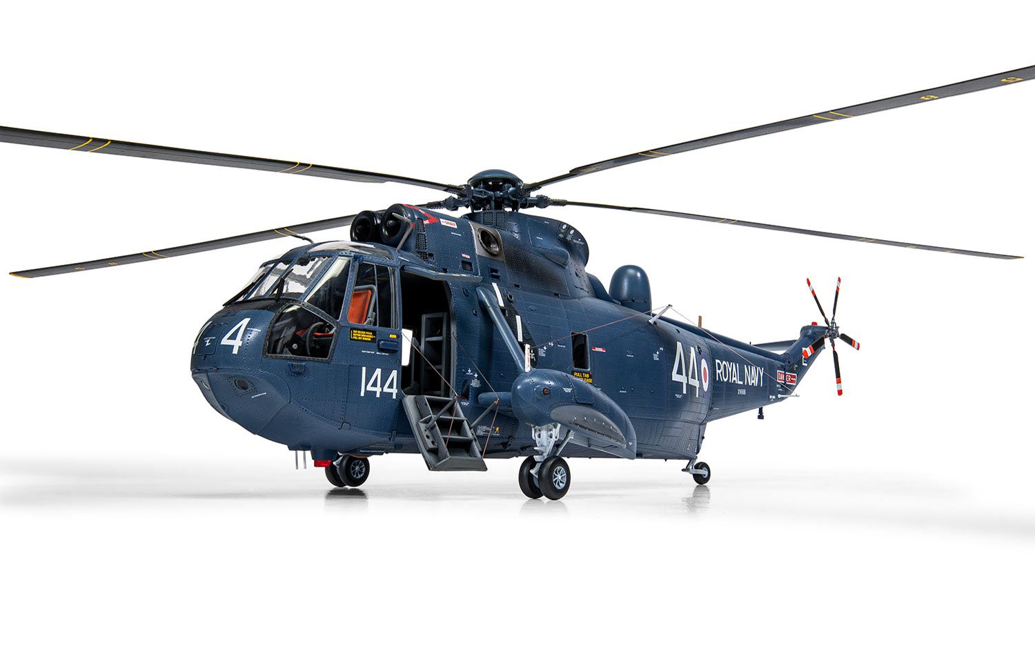 Airfix 1/48 Westland Sea King Has.1 / Has.5 / Hu.5 A11006