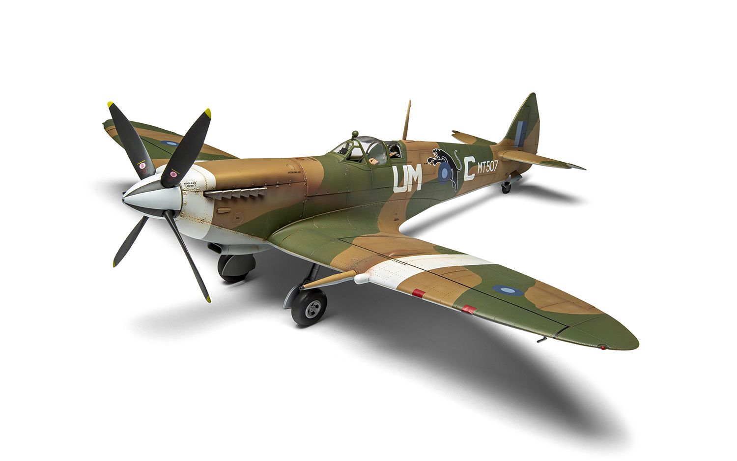 Airfix 1/24 Supermarine Spitfire Mk.VIII A17002 10