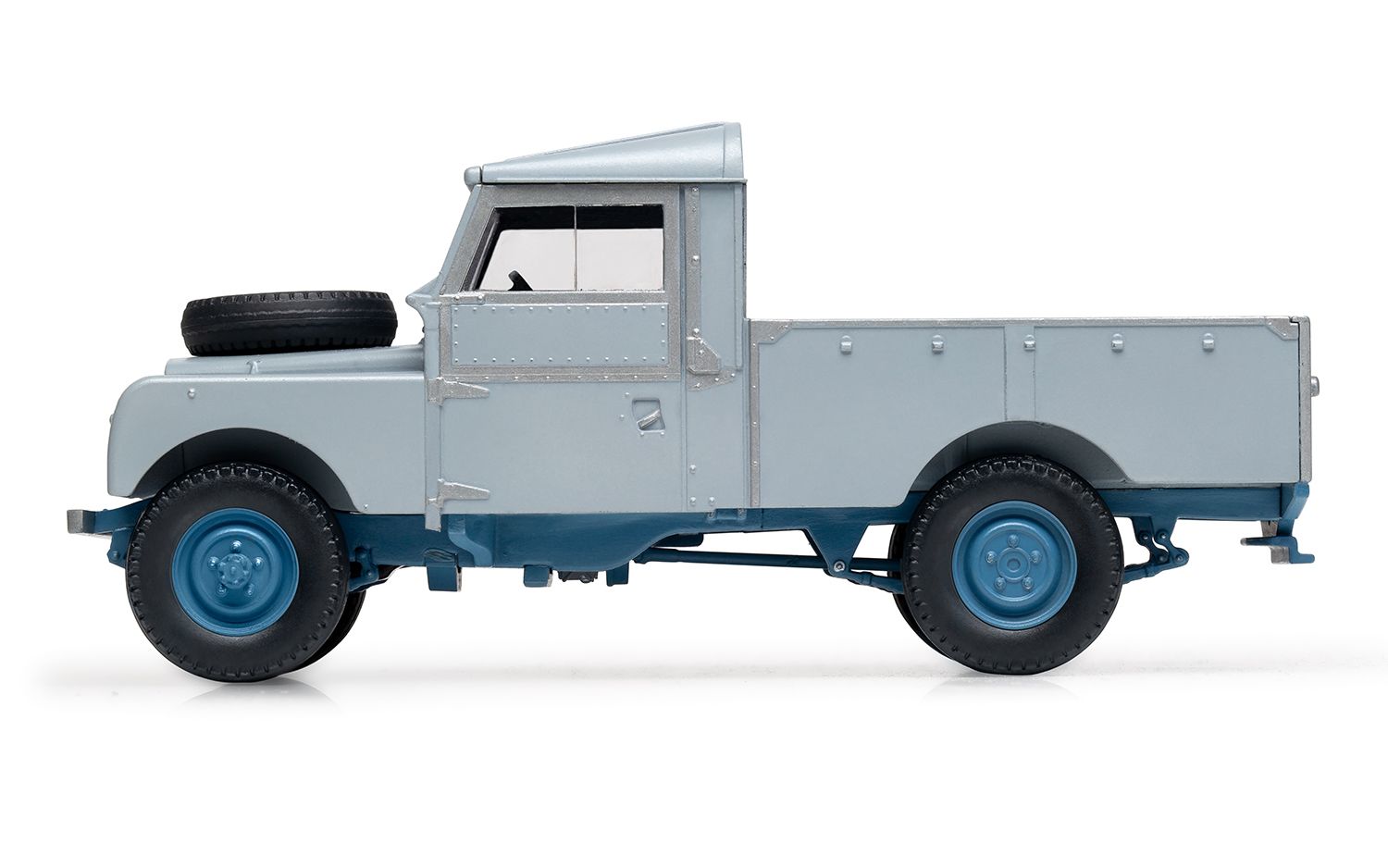 Airfix 1/43 Starter Set - Land Rover Series 1 Pick-Up A55012