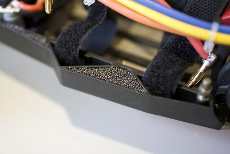 Deluxe Materials Liquid Gravity Bd38