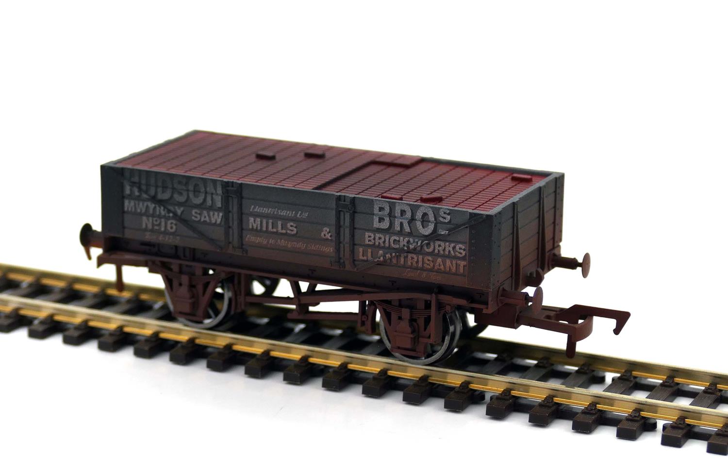 Dapol 4 Plank Wagon Hudson Bros 16 Weathered DA4F-040-022