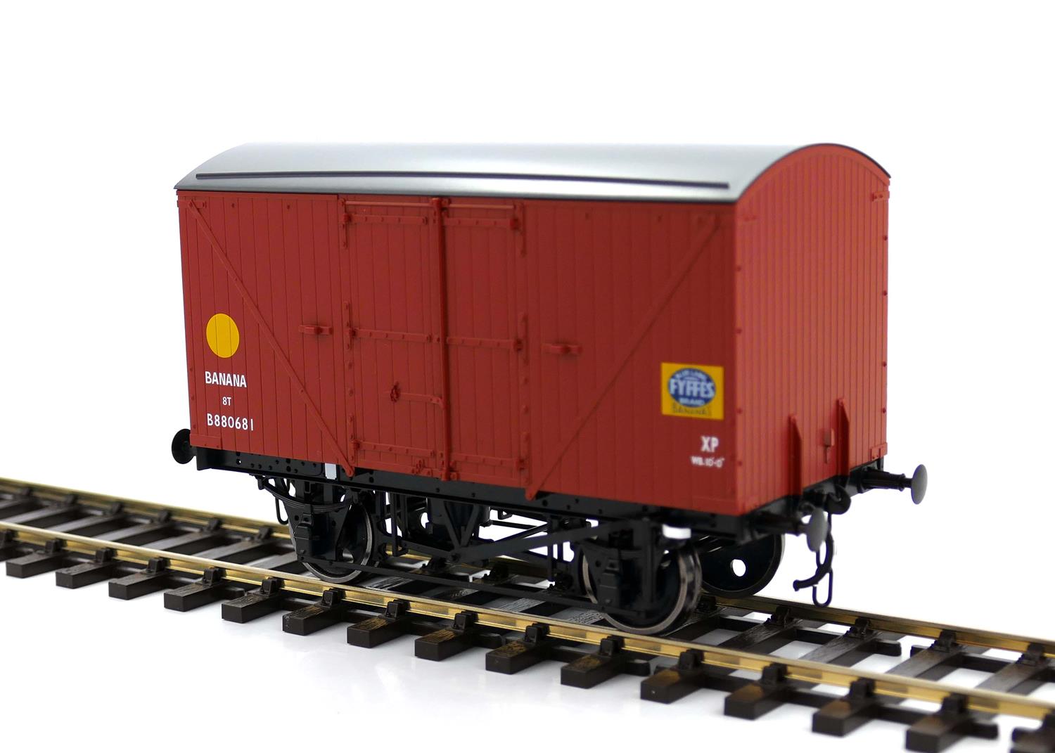 Dapol Banana Van Fyffes Bauxite B880681 DA7F-016-006