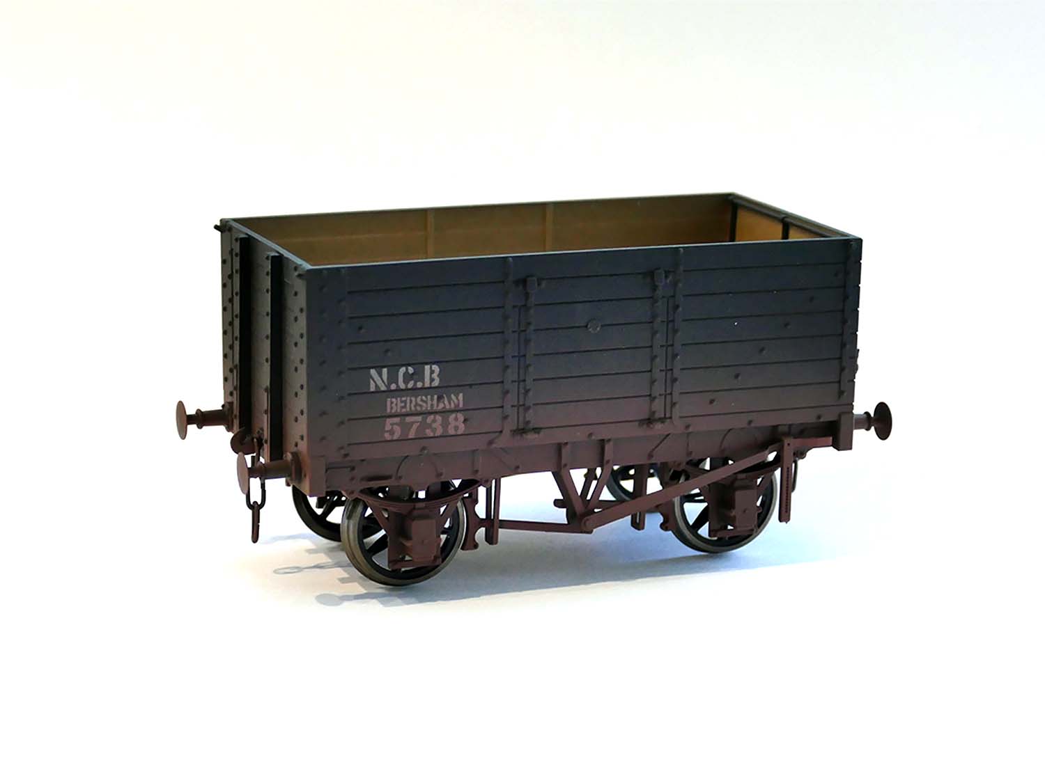 Dapol 7 Plank Wagon 9' Wheelbase 3 Door Bersham 5738 Weathered DA7F-073-018