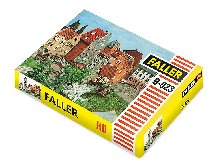 Faller (B-923) Town Wall Classic Kit FA109923