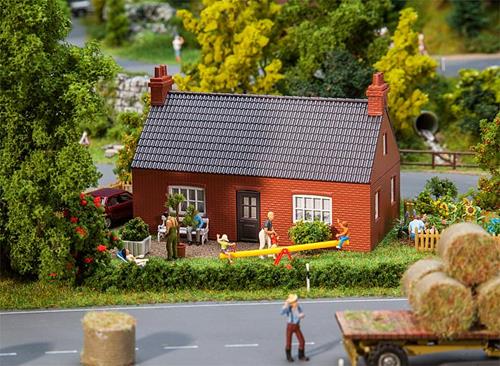 Faller North German Brick Built House Kit I FA130609