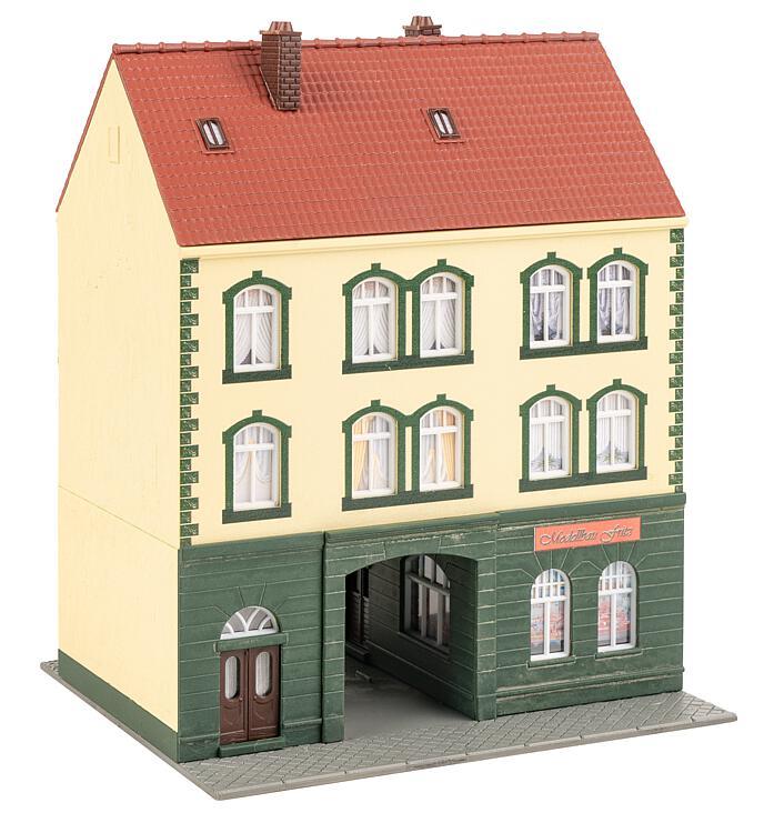 Faller Town House with Modelmaker's Shop Kit III FA130628