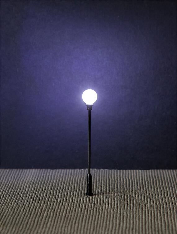 Faller LED Ball-Style Park Lamp 71mm (3) FA180104