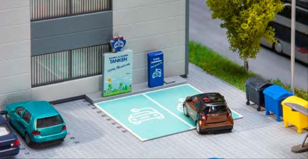 Faller Charging Station for Electric Cars Kit VI FA180280