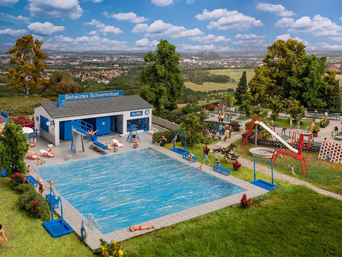 Faller Outdoor Leisure Kit Set FA190136