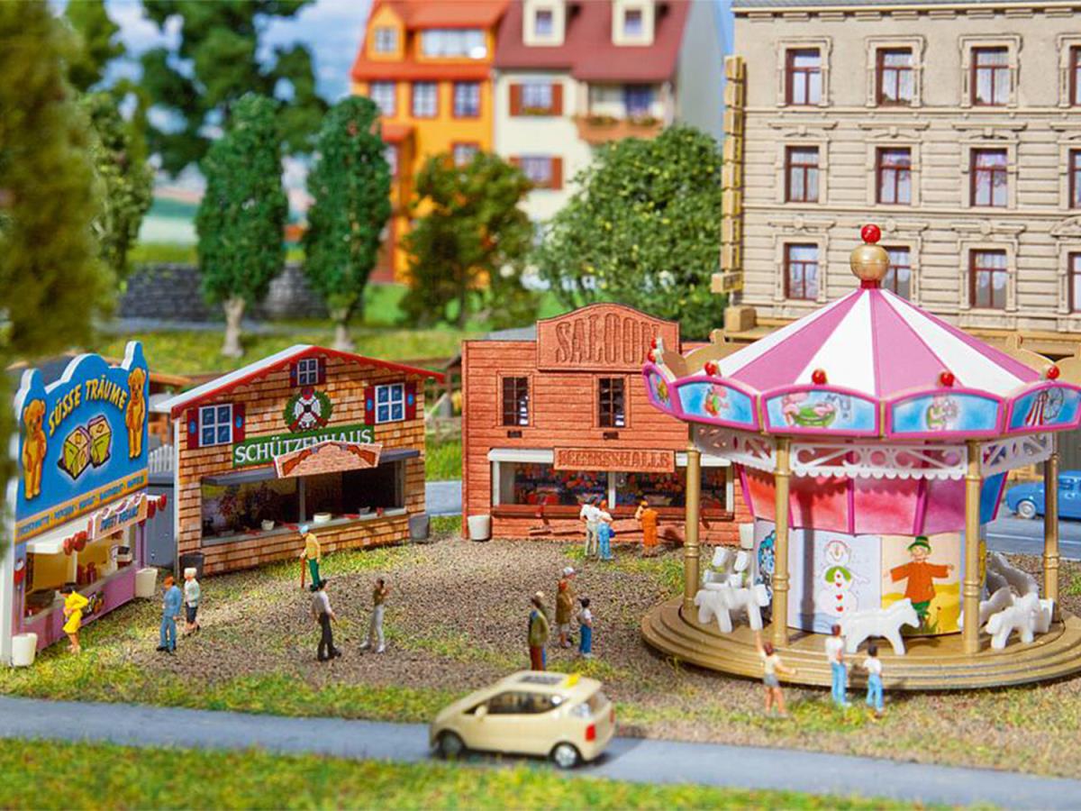Faller Fairground Set (3) Model of the Month Kit IV FA231722