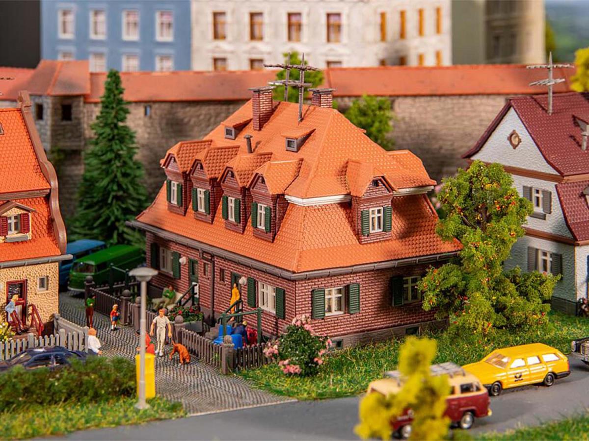 Faller Gartenstadt Development House Kit III FA232163