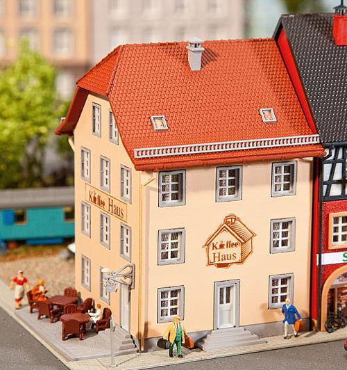 Faller Old City Café Kit V FA232332
